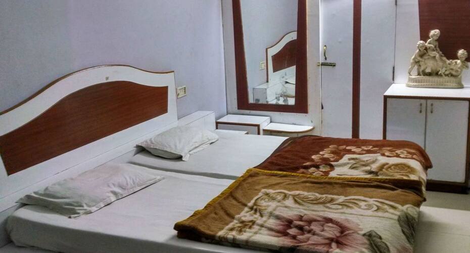 Hotel Paras, Jabalpur 5